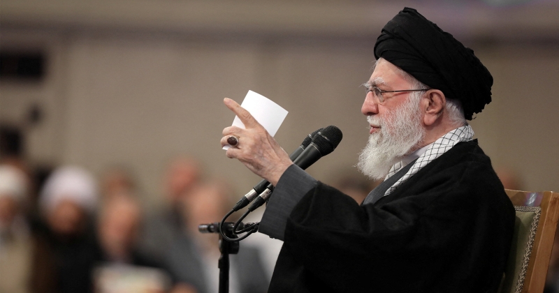 خامنئي: مطالب المتظاهرين الاقتصادية «محقّة».. ويجب وضع حد لـ«مثيري الشغب» 