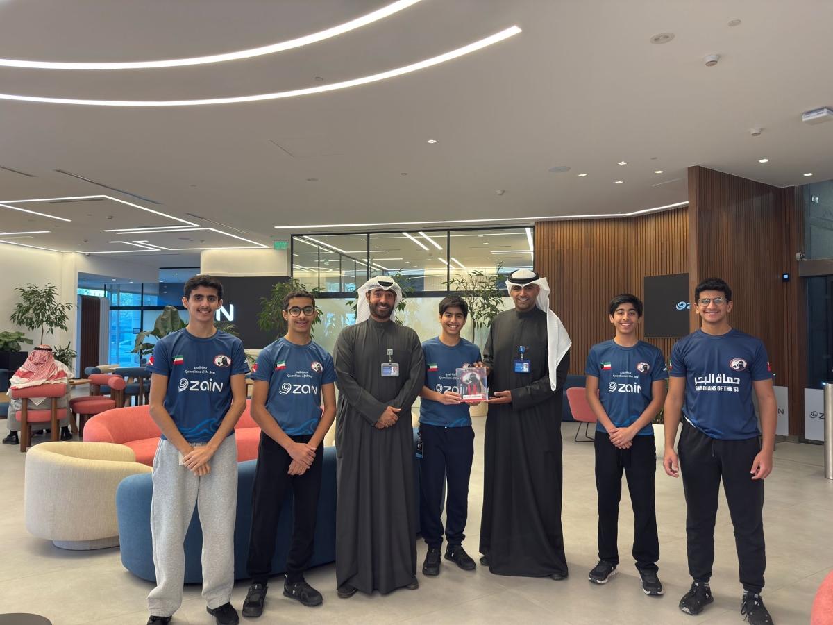 «الأشبال» يكرمون ممثلي «زين» 