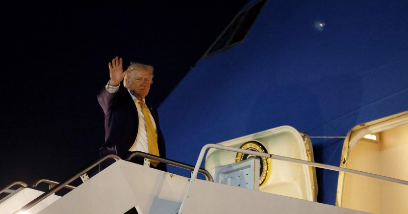 ترامب يؤكد أن الولايات المتحدة هي من تدير فنزويلا.. ويهدد إيران وكوبا وكولومبيا 