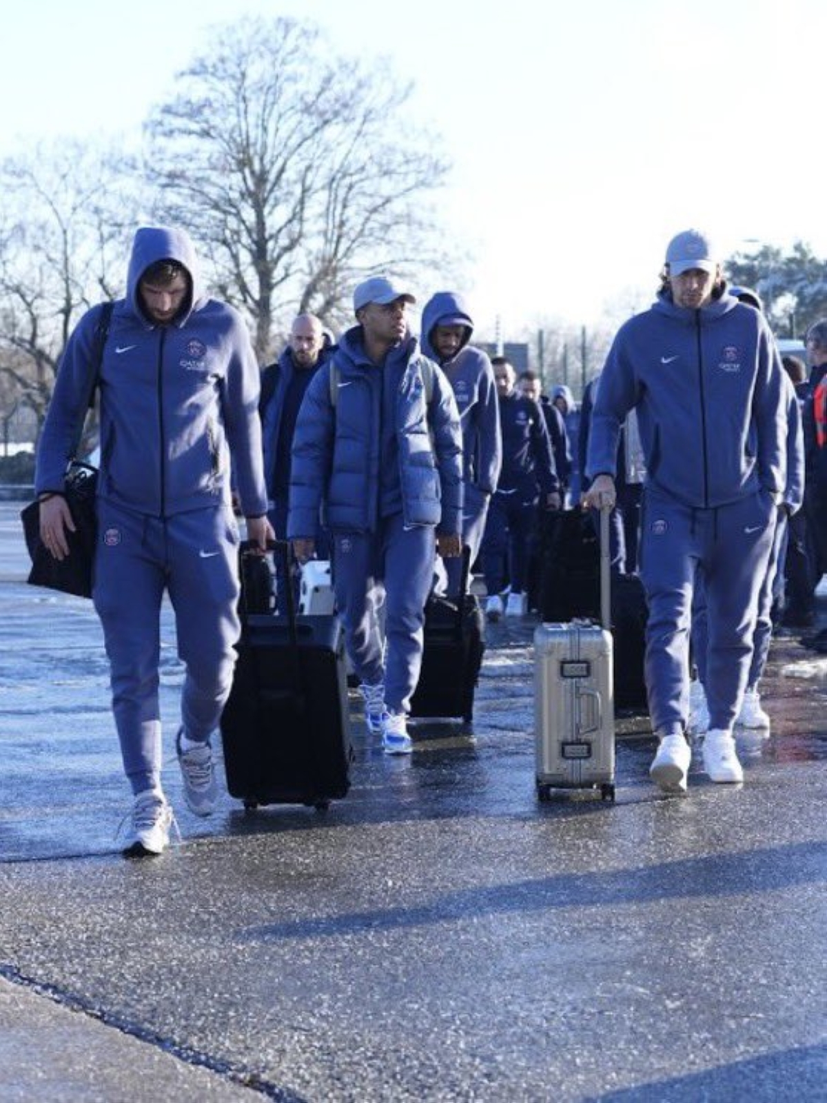 لاعبو باريس سان جرمان متوجهون إلى الكويت