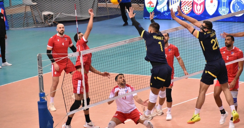 «طائرة الأبيض» والقادسية. يُواجهان الصليبخات والنصر 