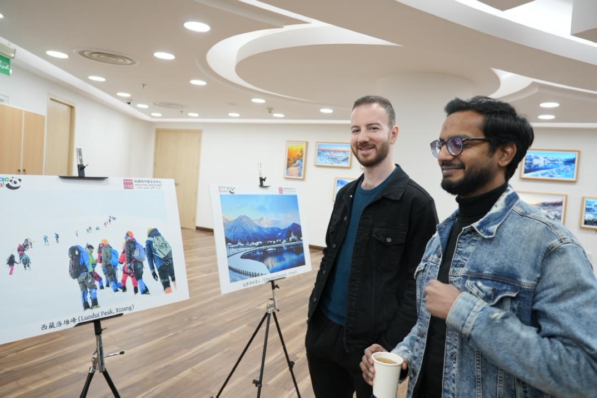 جولة في المعرض