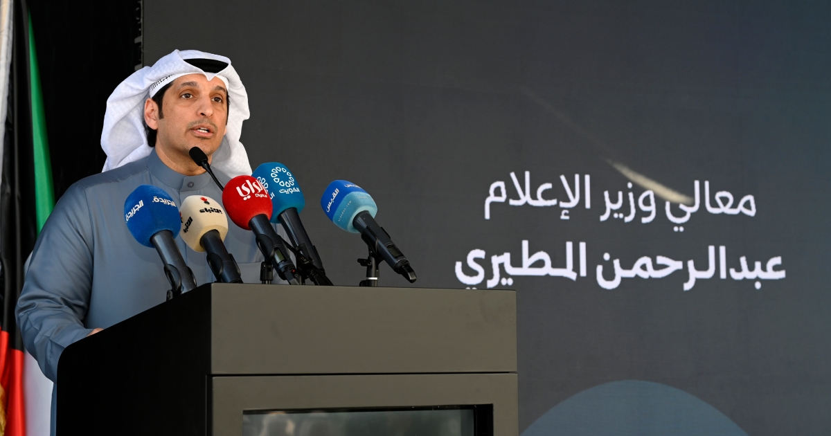 الوزير متحدثاً في المؤتمر الصحافي