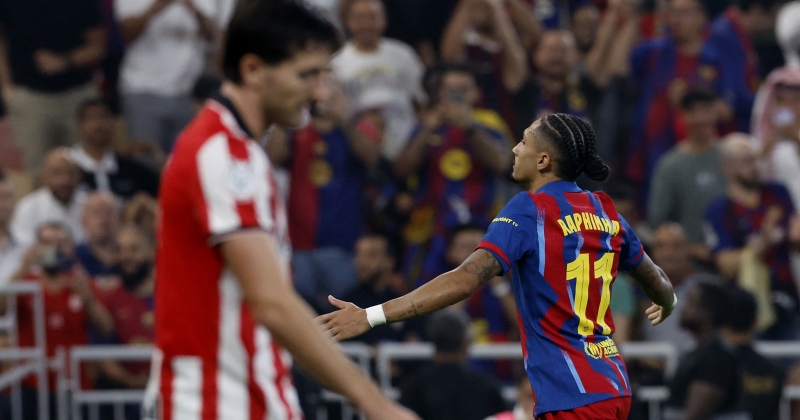 السوبر الإسباني.. برشلونة يكتسح أتلتيك بلباو ويبلغ النهائي 