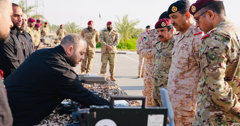 رئيس الأركان يزور الحرس الأميري: مستوى عالٍ من الكفاءة والجاهزية 