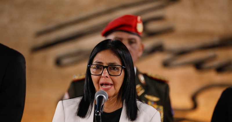 الرئيسة الفنزويلية: لسنا خاضعين للولايات المتحدة 