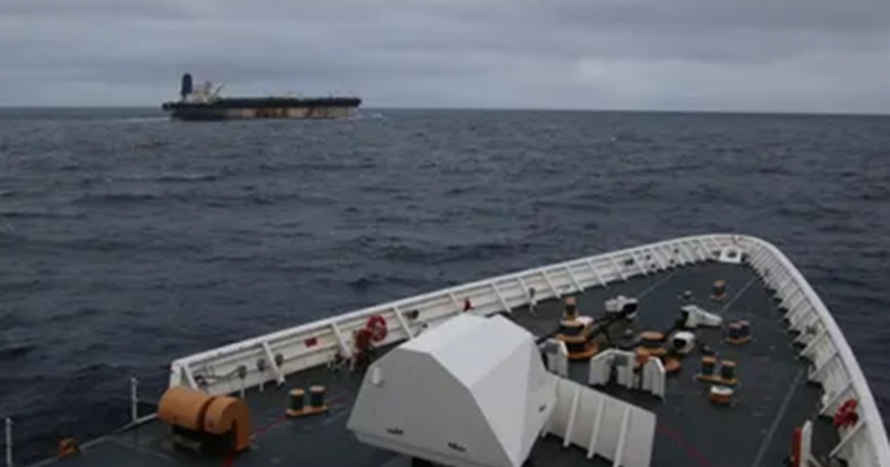 موسكو: الولايات المتحدة أفرجت عن روسيين من طاقم ناقلة نفط محتجزة 