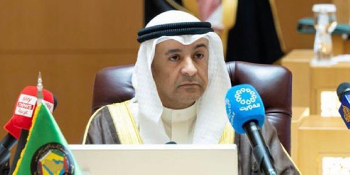 أمين مجلس التعاون يعرب عن قلقه وأسفه إزاء تضرر مبنى السفارة القطرية جراء القصف في كييف