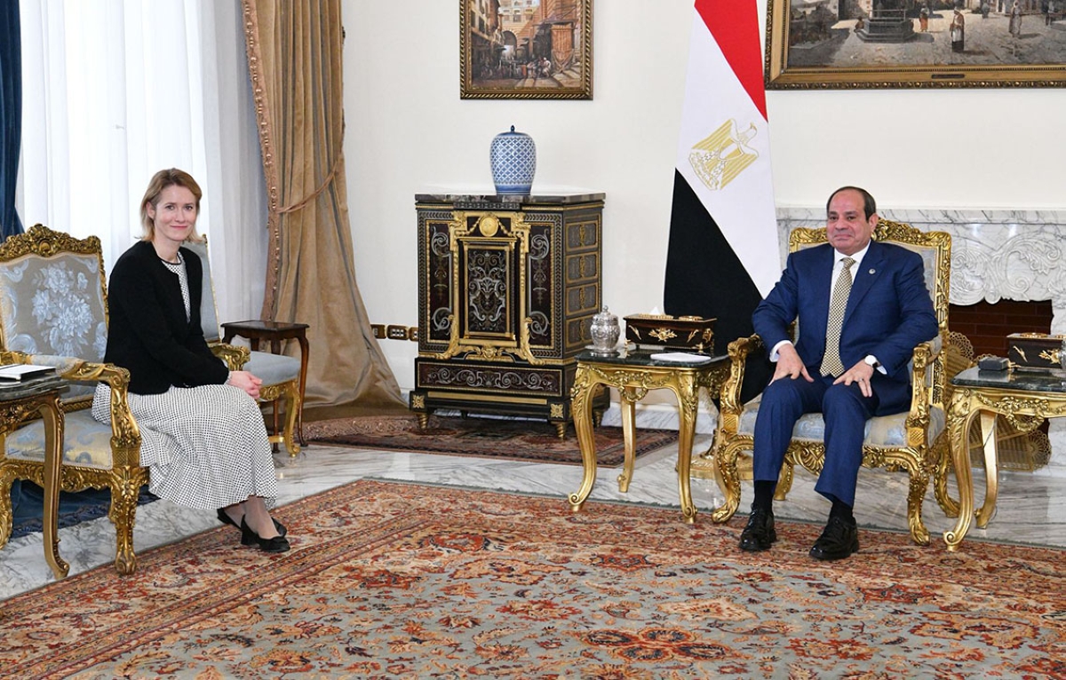 السيسي مُستقبلاً كالاس في القاهرة