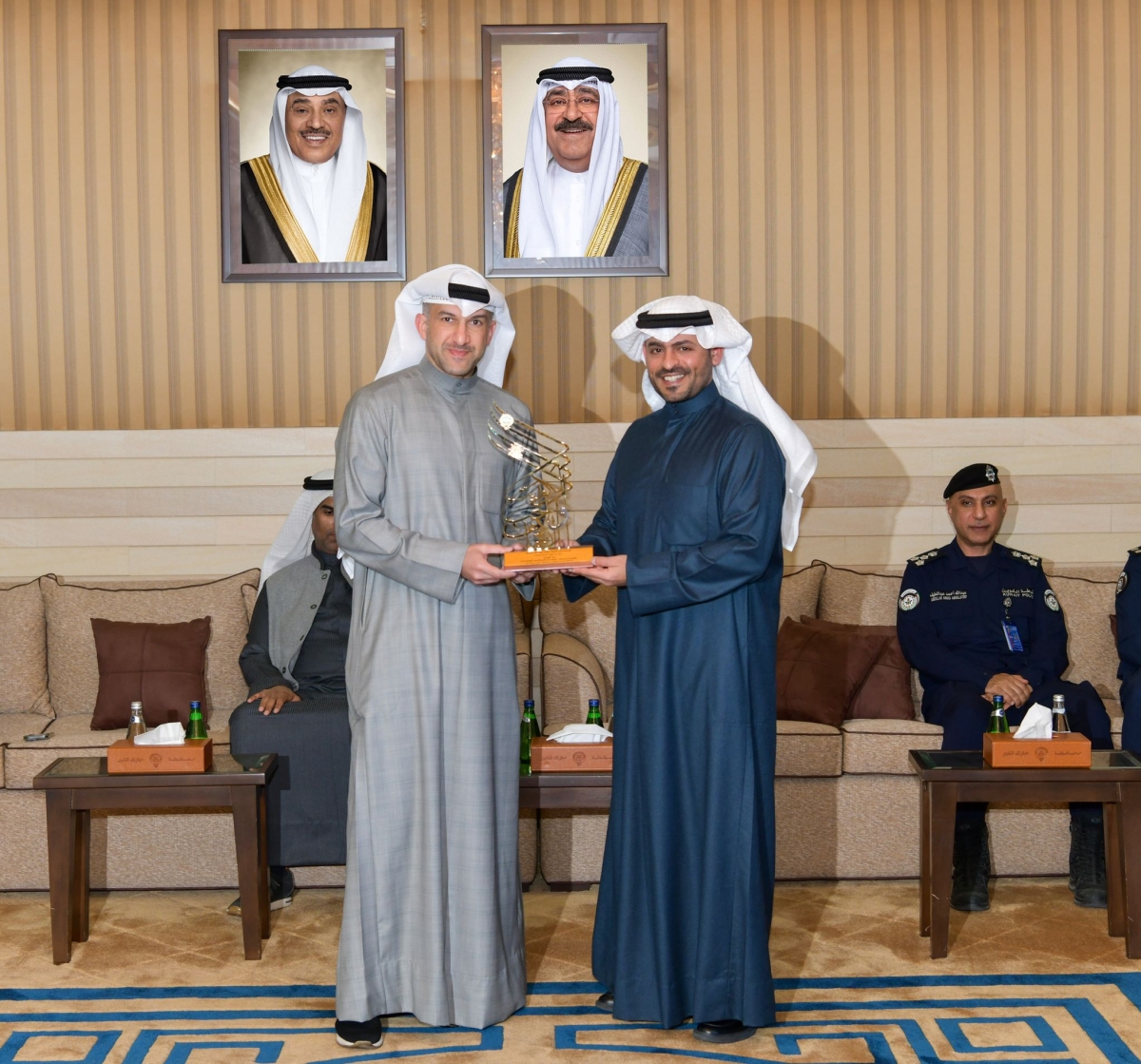 المحافظ يكرم الهئية العامة للرياضة