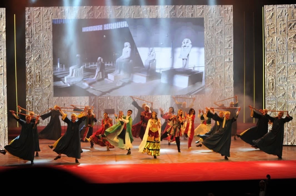 الفرق الفنية قدمت تنويعات راقصة مستوحاة من التراث العربي للدول المشاركة