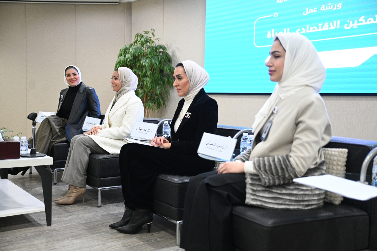 المتحدثات في الندوة (تصوير نايف العقلة)