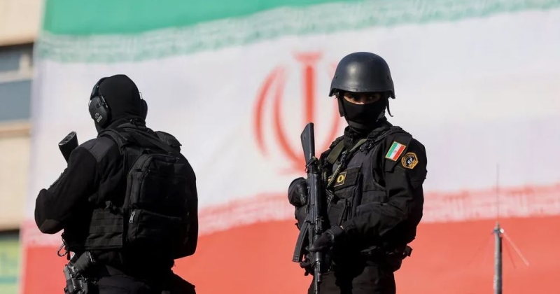 طهران تُحيل بعض كبار المسؤولين على القضاء 