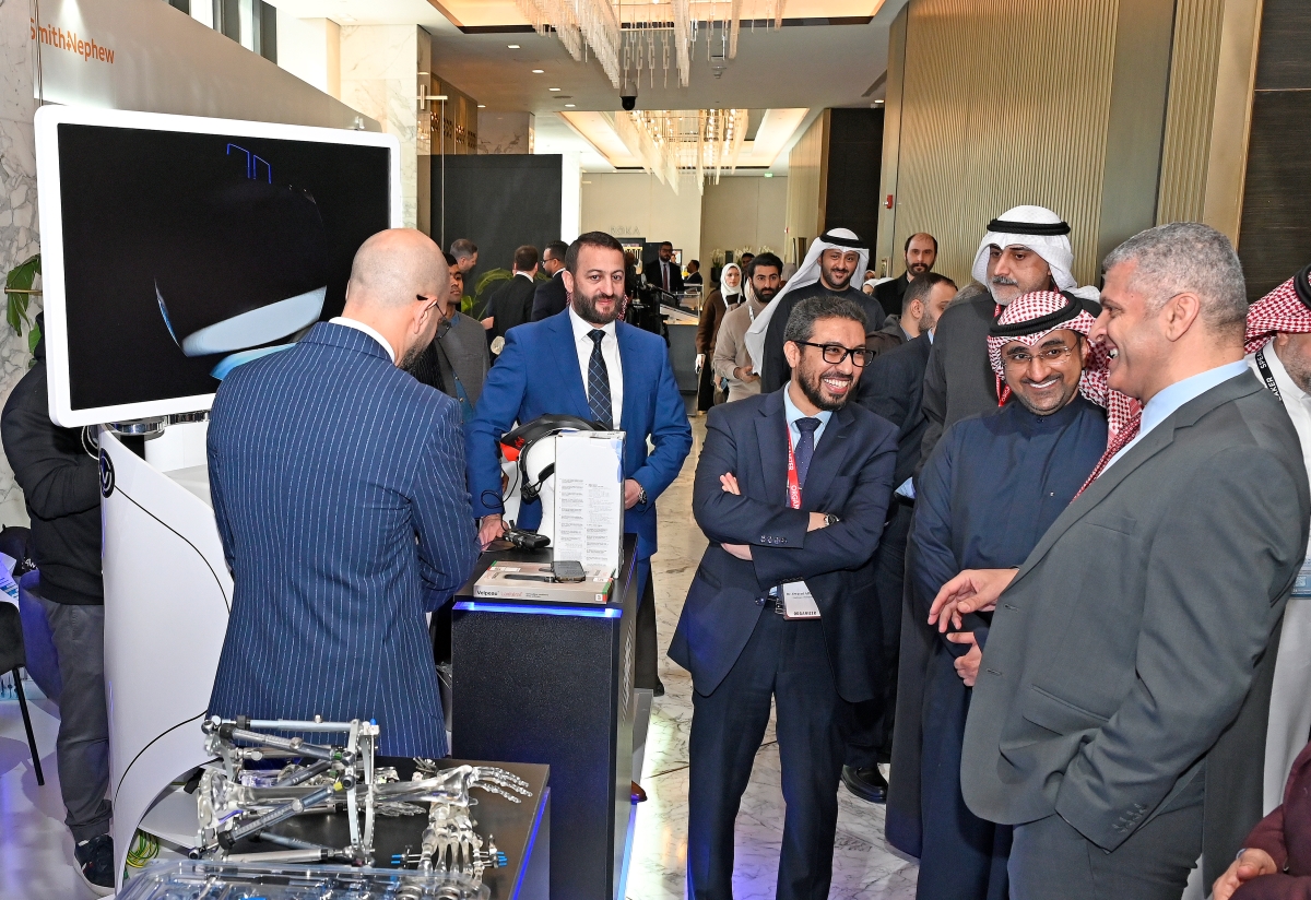 جولة في المعرض المصاحب للمؤتمر 