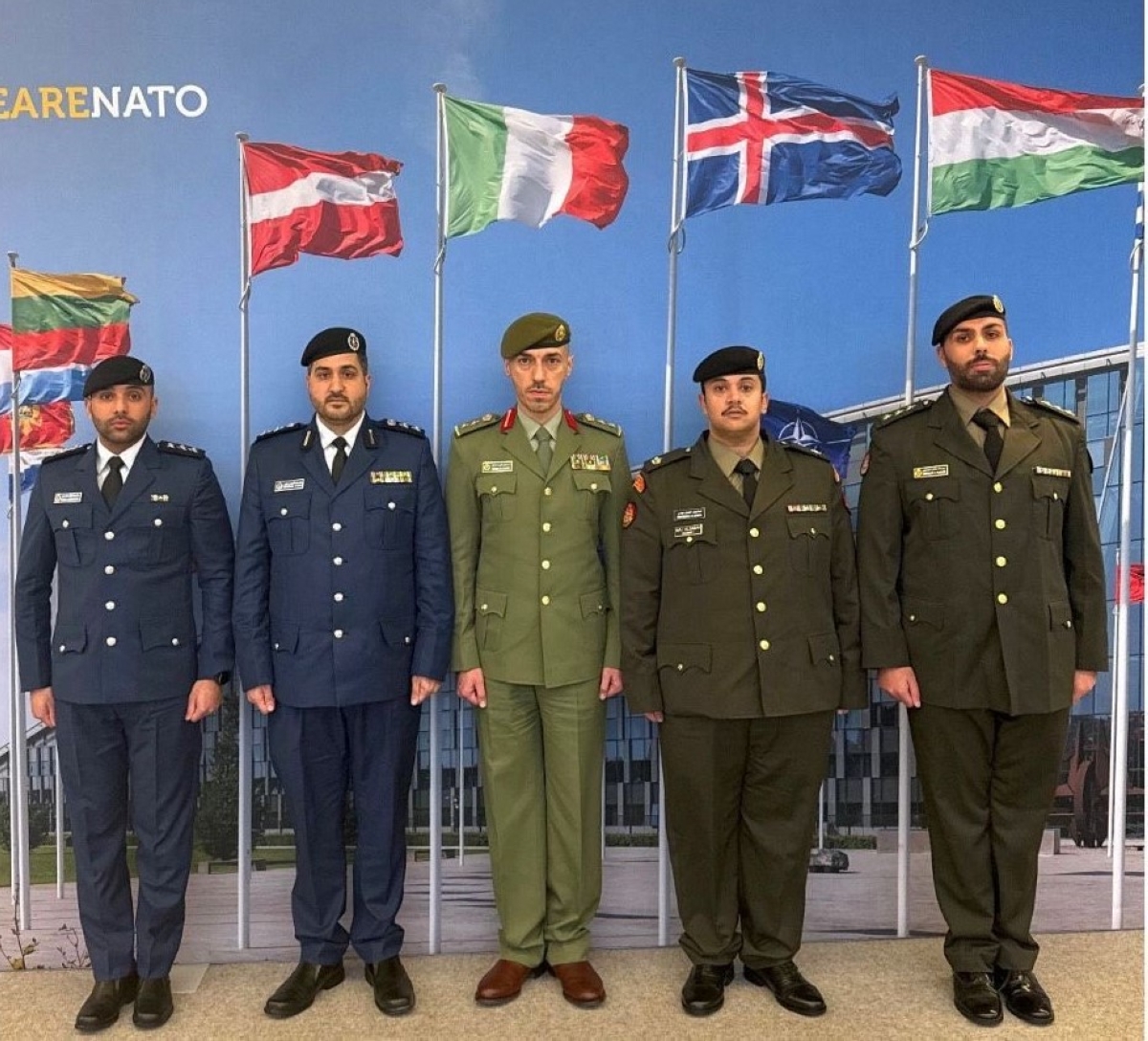 وفدا «الإطفاء» و«الحرس» المشاركان في اجتماع شركاء «الناتو»