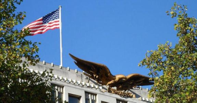 السفارة الأميركية في الكويت: نتابع التطورات والعمل مستمر بلا تغيير