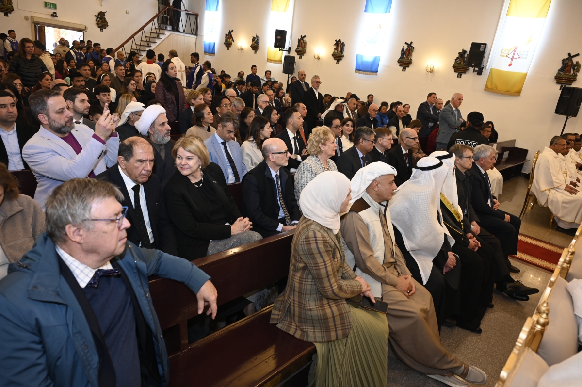 حضور رسمي وديبلوماسي في القداس