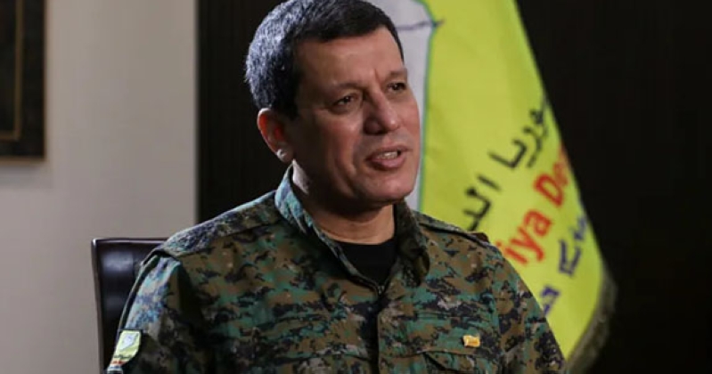 قائد «قسد» يعلن سحب قواته من شرق حلب إلى شرق الفرات 