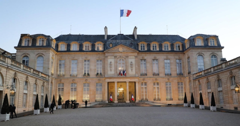 ماكرون سيطلب تفعيل آلية تحد من قدرة واشنطن على دخول أسواق أوروبا.. بحال زيادة التعرفات 