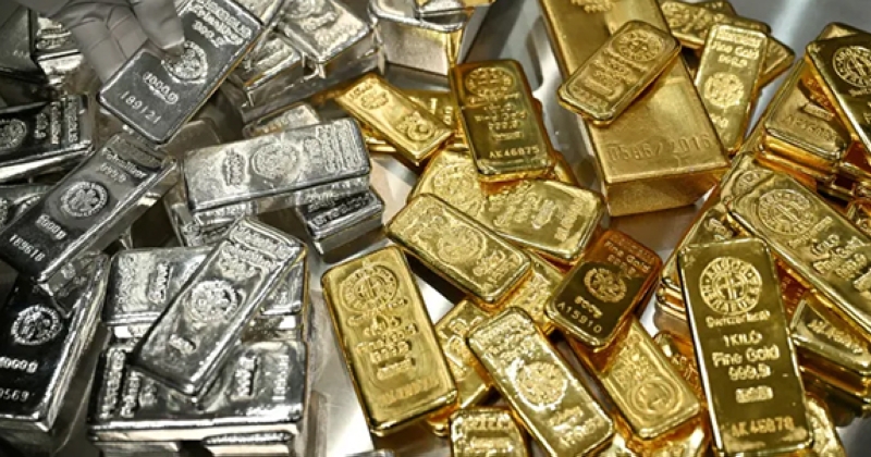 الذهب والفضة يقفزان لمستويات غير مسبوقة بعد تهديد ترامب برسوم جمركية بسبب غرينلاند 