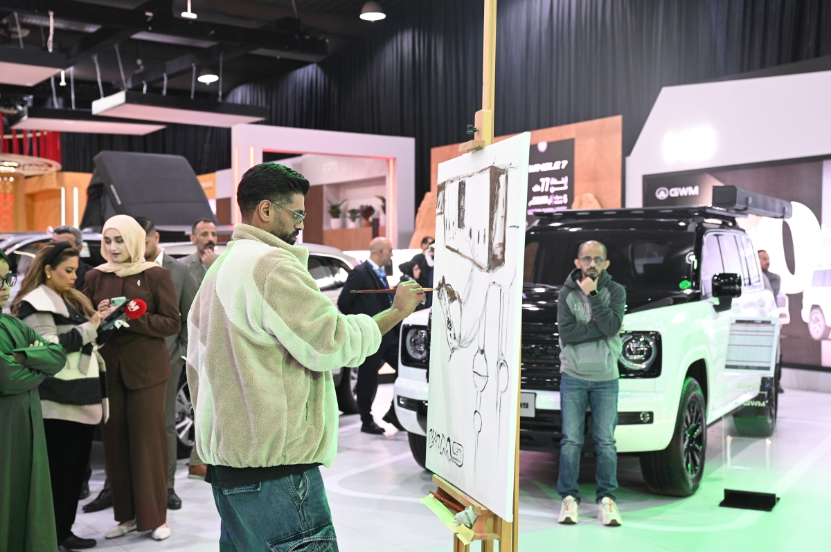 لحظات فنية من حفل الإطلاق