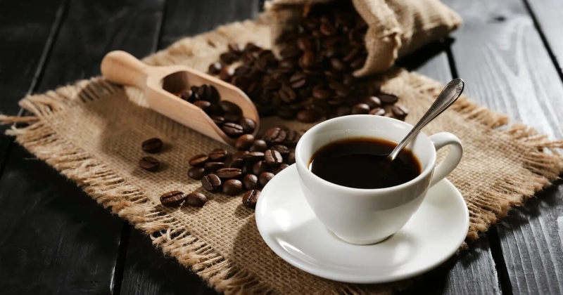 لا تشربوا القهوة على معدة فارغة 