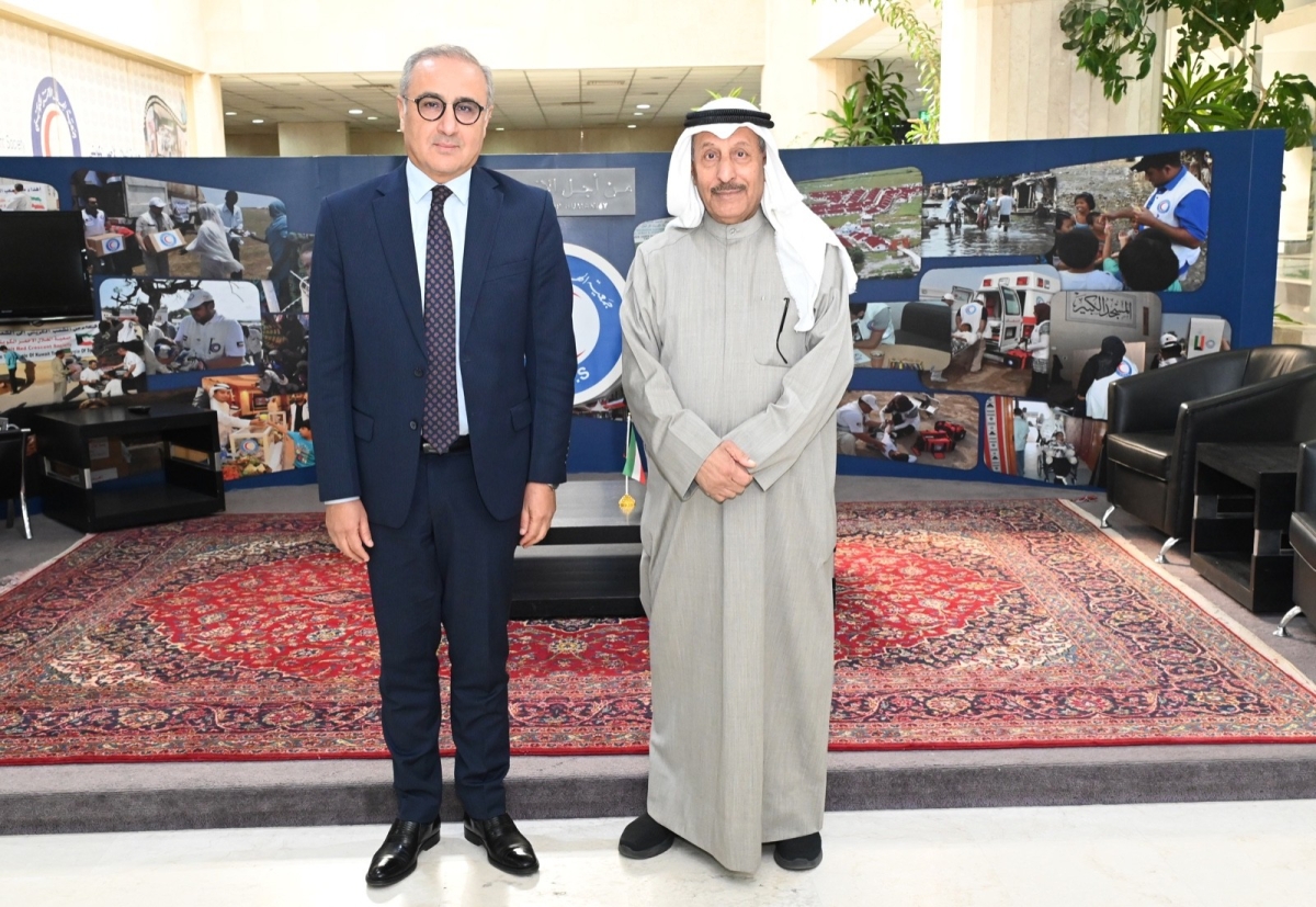 المغامس وسفير تونس