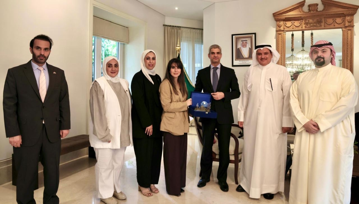 جانب من استقبال السفير الياسين للوفد