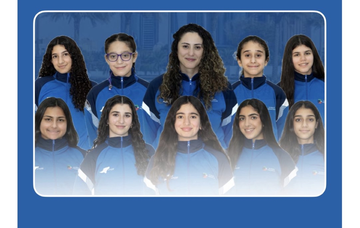 لاعبات منتخب السباحة