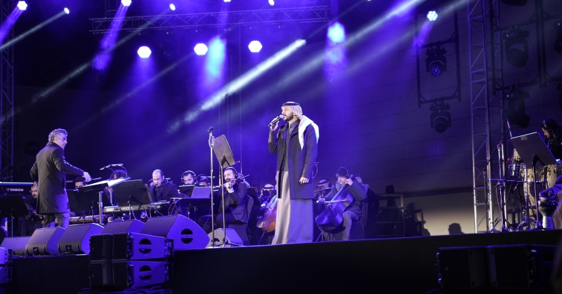 عبدالعزيز المعنى دوّن ليلة ناجحة... في «المسرح المفتوح» 