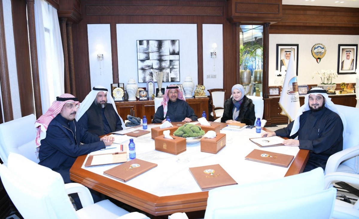 عذبي الصباح مترئساً اجتماع لجنة المحافظة