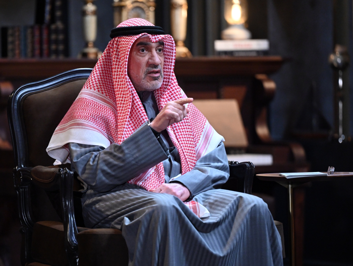 فهد اليوسف خلال اللقاء في «مسرح الحياة»