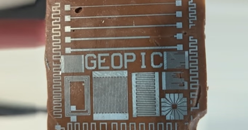 أول دوائر كهربائية من الشوكولاته... قابلة للتحلل والأكل 