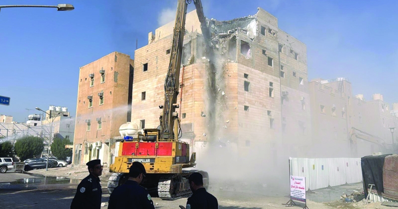 دفعة جديدة من العقارات المخالفة في «الجليب» في طريقها للهدم 