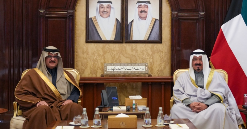 رئيس مجلس الوزراء يستقبل سفير خادم الحرمين الشريفين 