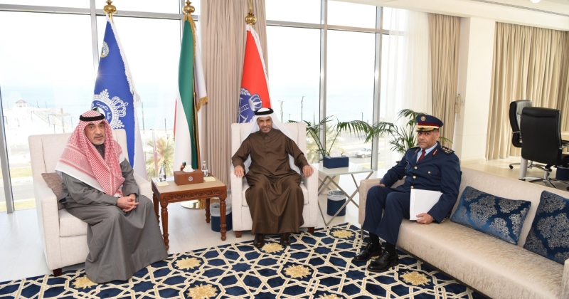 النائب الأول يبحث مع سفير قطر سُبل تطوير آليات العمل المشترك 