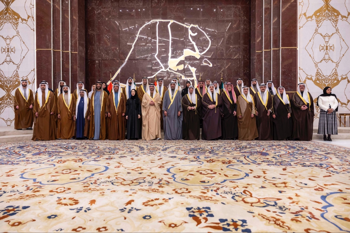 المشاركون في أعمال الدورة السادسة للجنة العليا للتعاون بين الكويت والإمارات