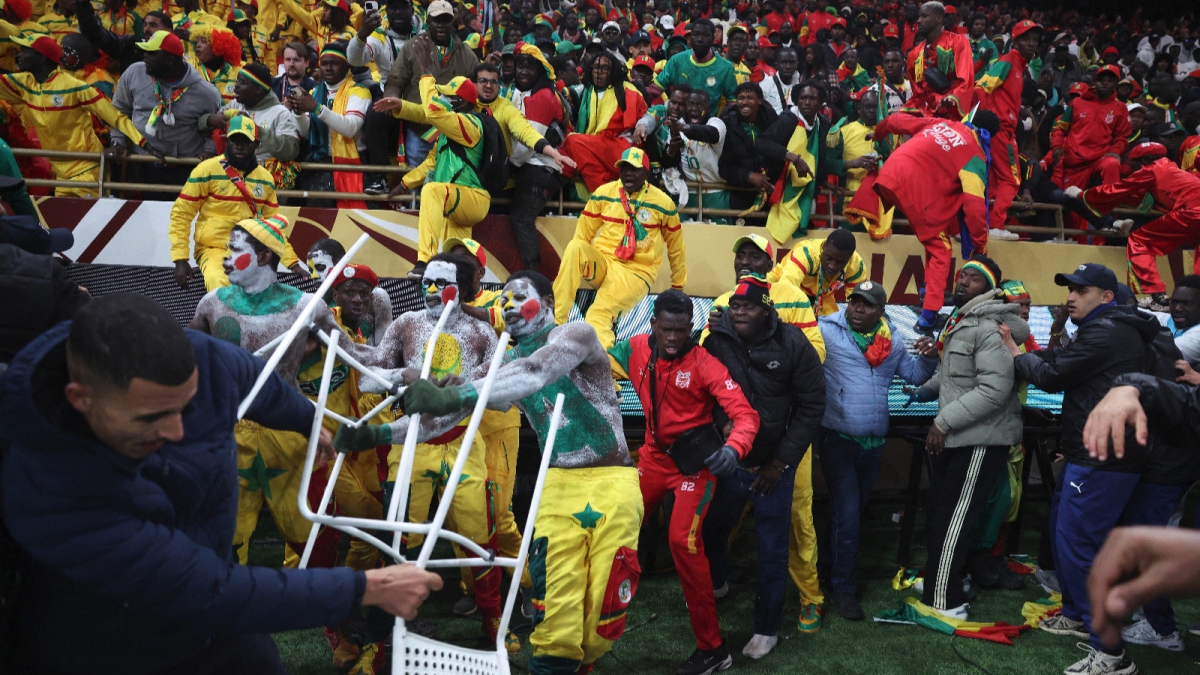 من أحداث الشغب في المباراة النهائية