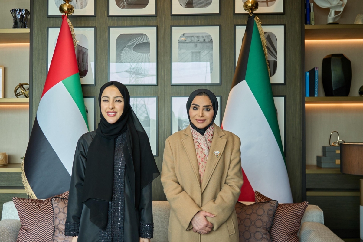 وزيرة الشؤون مستقبلة وزيرة تمكين المجتمع الإماراتية