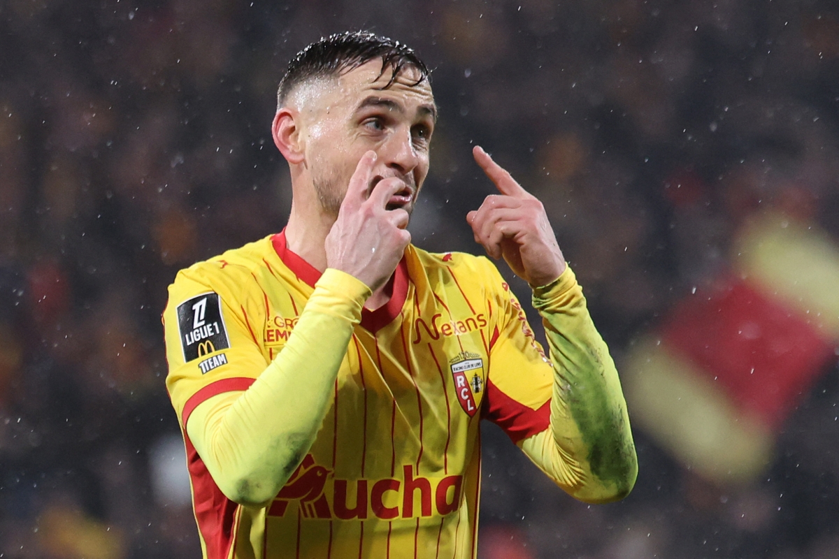  روبن أغيلار محتفلاً بهدفه (أ ف ب)