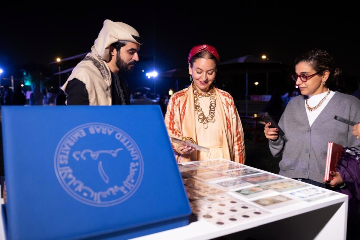 توقيع كتاب «أبجديات الكويت» للشيخة بيبي سالم الصباح بحديقة «أم الإمارات» بتنظيم من المجلس الأعلى للامومة والطفولة