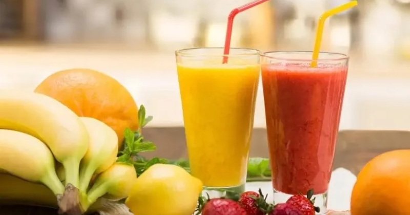 ما أضرار الإكثار من عصير الفاكهة على صحة الجسم؟ 