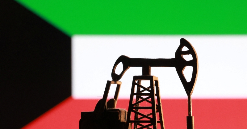 سعر برميل النفط الكويتي يرتفع 8 سنتات ليبلغ 64.94 دولار 