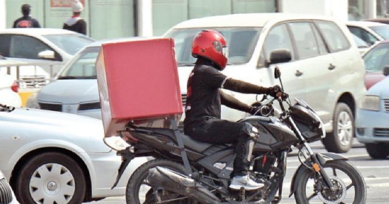 لائحة معتمدة من «التجارة» لرسوم توصيل الطلبات بحدودها القصوى... وآليات احتسابها 