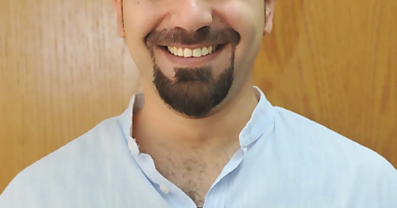 المثقف المحشور بين «الأغاني» و«ابن تيمية» 