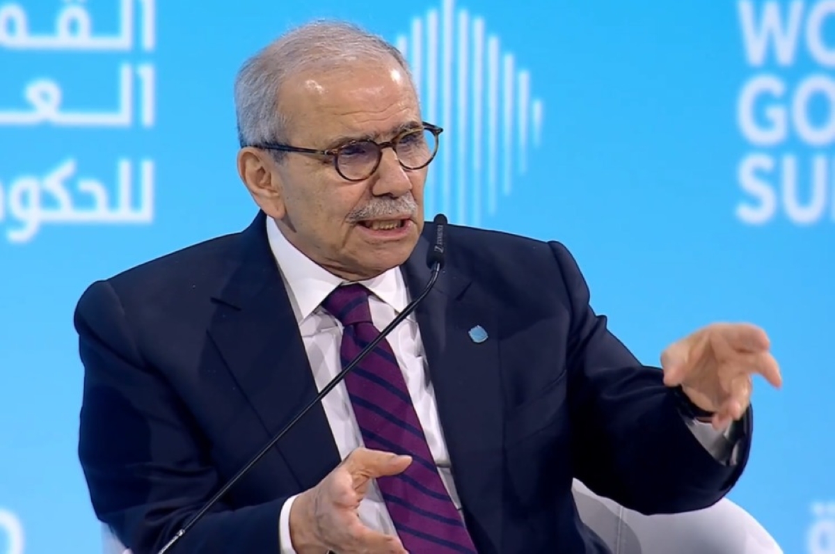 نواف سلام متحدثاً في القمة العالمية للحكومات