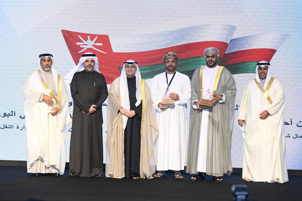 تكريم الوفد العماني