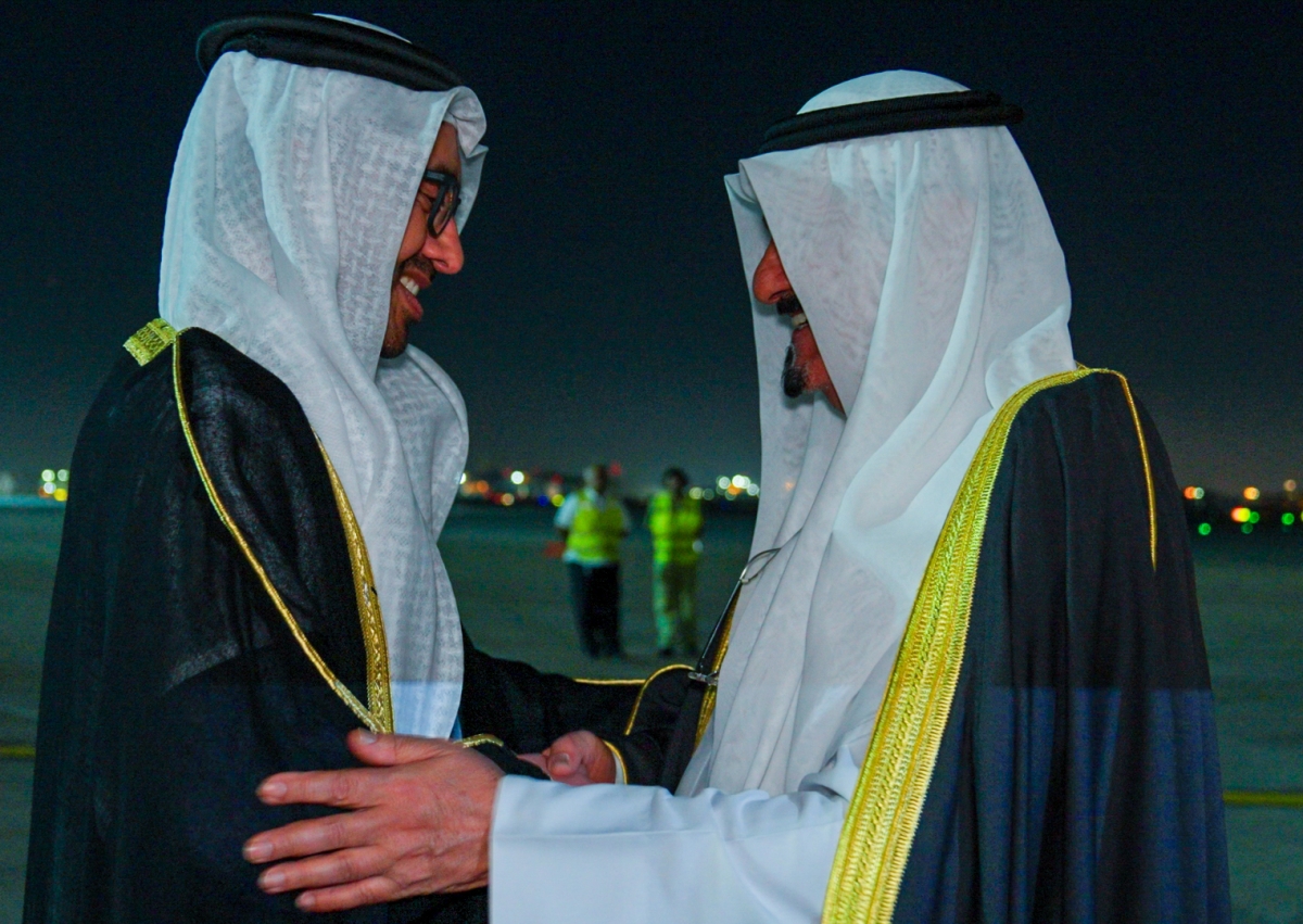 عبدالله بن زايد في استقبال العبدالله مساء الثلاثاء الماضي