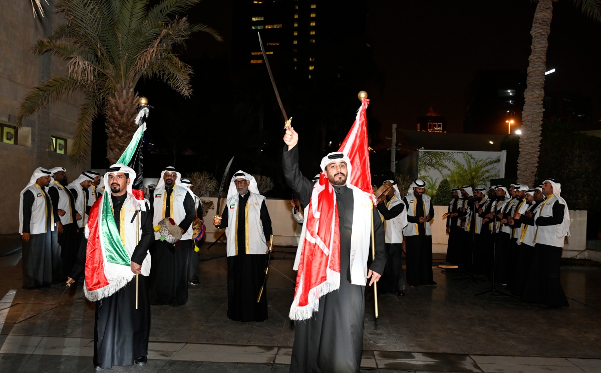 فرقة «الجهراء للفنون الشعبية» تقدم العرضة الكويتية