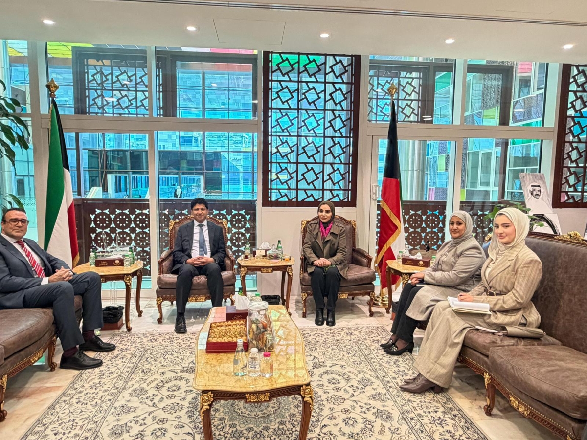 الحويلة مستقبلة السفير البريطاني